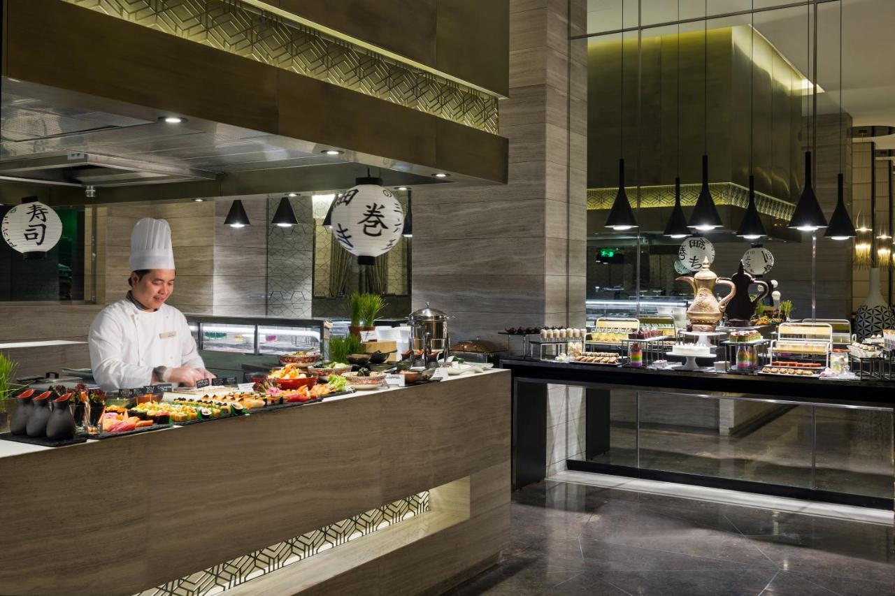 Fairmont Riyad Extérieur photo The buffet at the hotel
