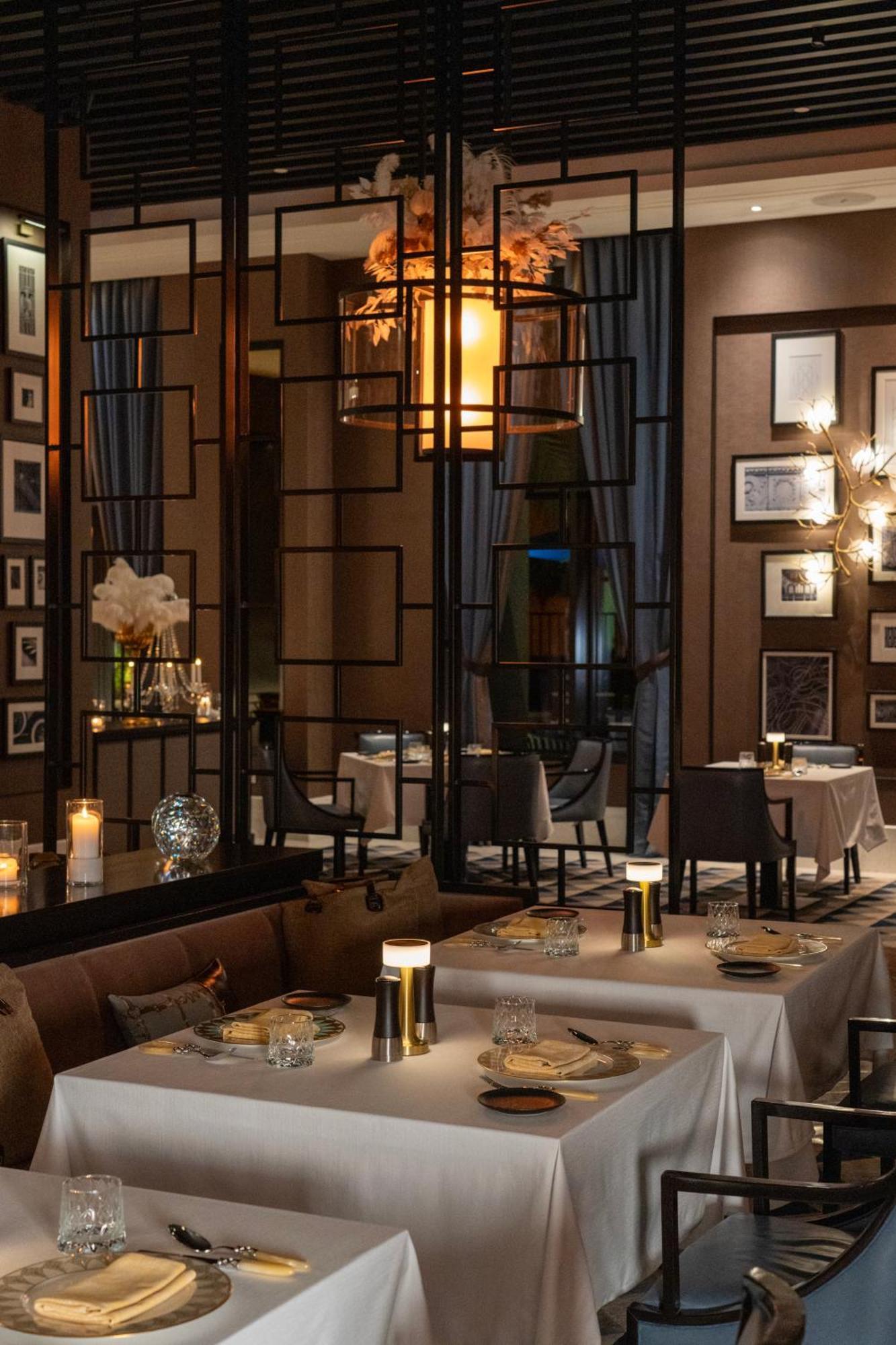 Fairmont Riyad Extérieur photo The interior of the restaurant