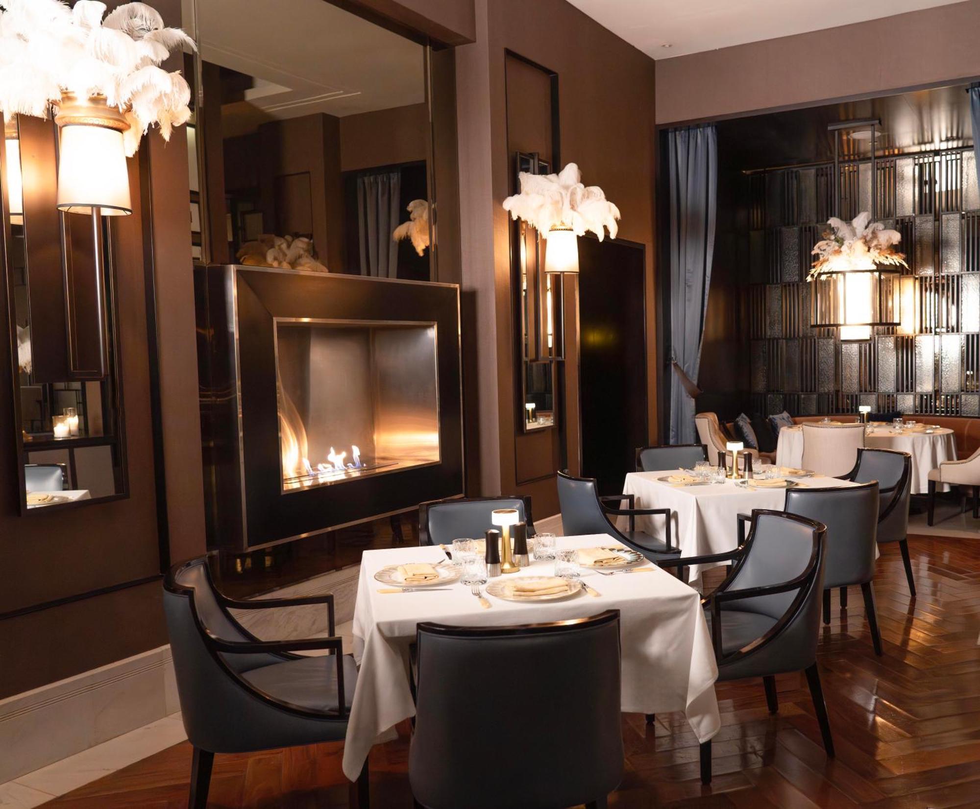Fairmont Riyad Extérieur photo Interior of the restaurant