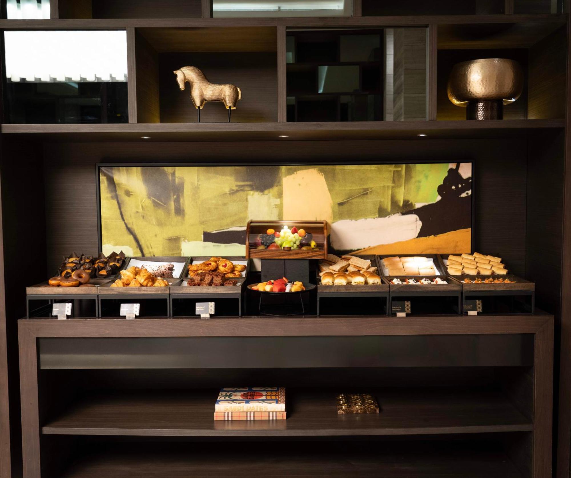 Fairmont Riyad Extérieur photo A display of chocolates at the hotel