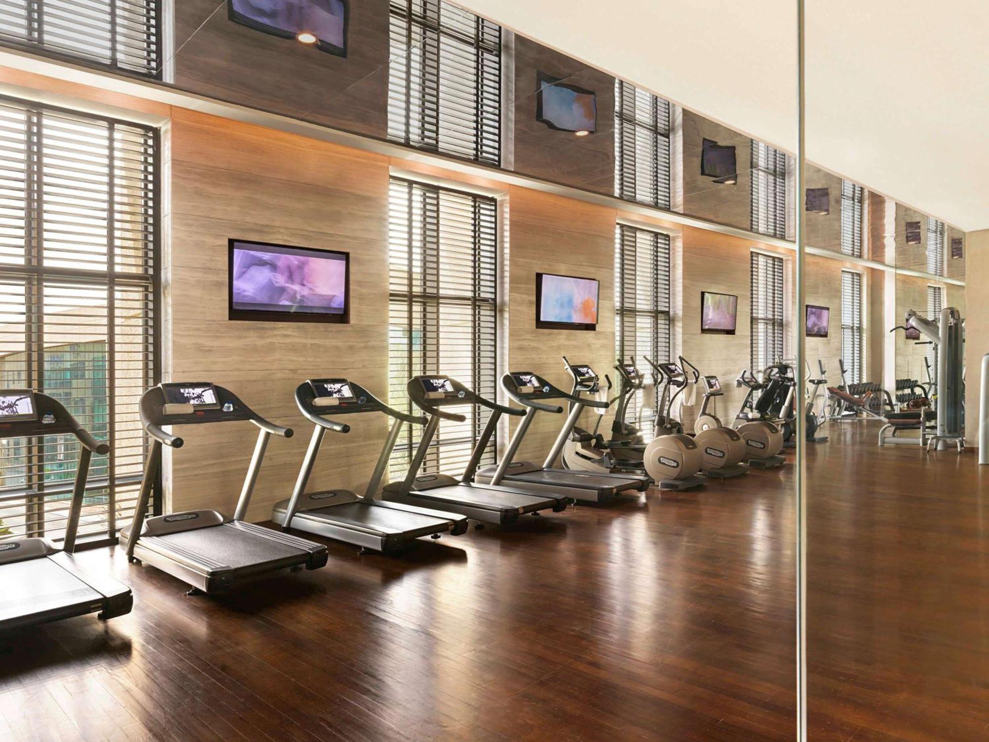 Fairmont Riyad Extérieur photo The gym at the hotel